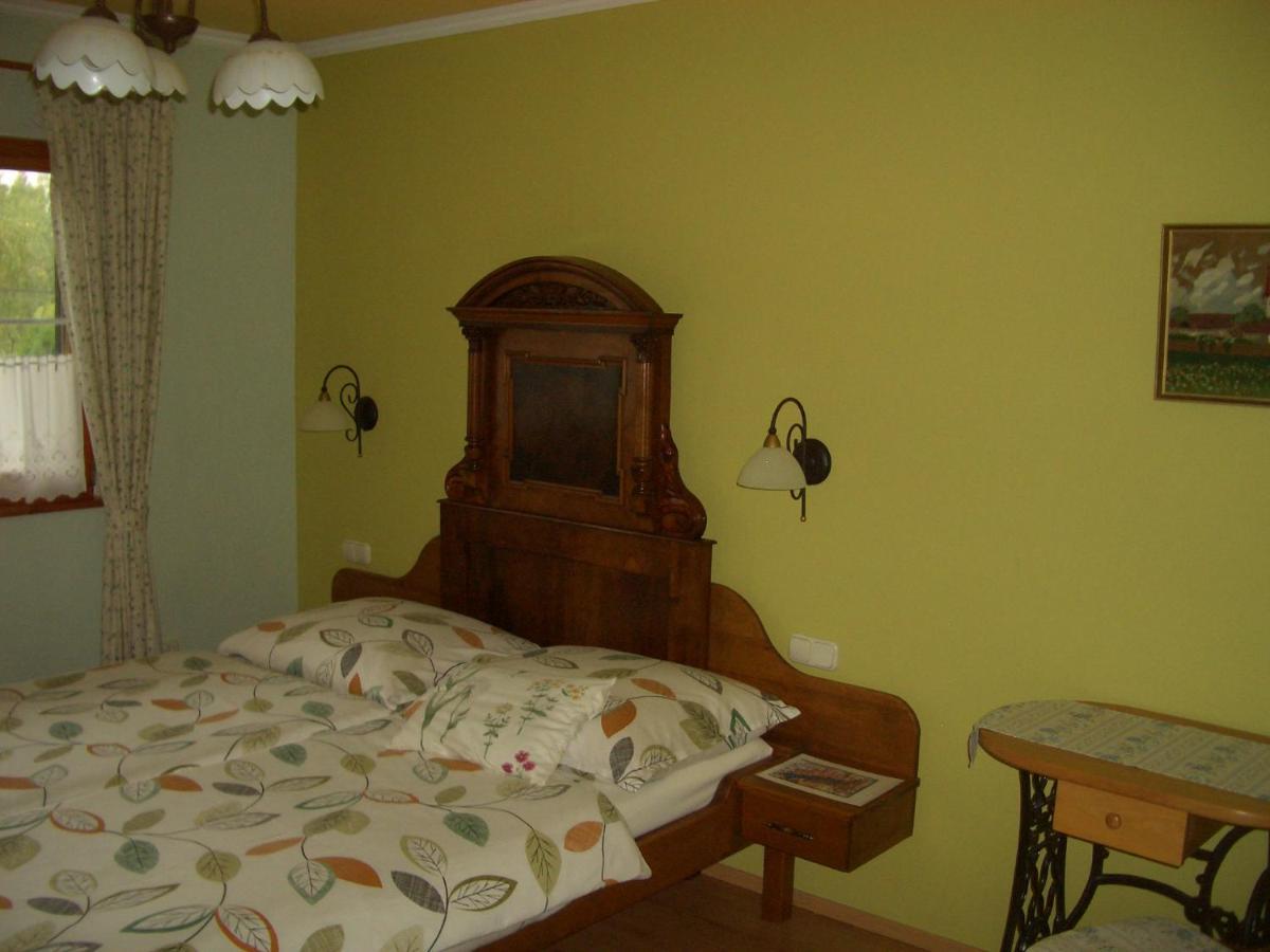 Bundi Vendeghaz Hotel Kehidakustany Bagian luar foto